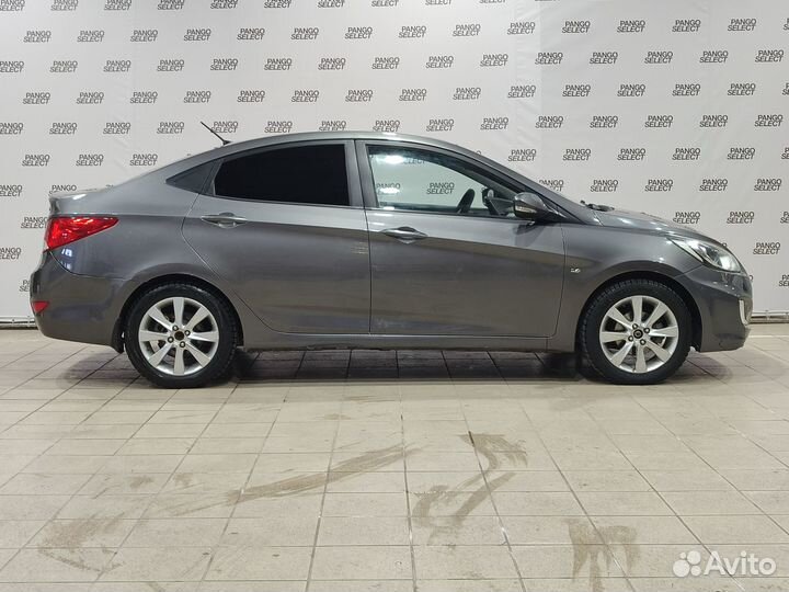 Hyundai Solaris 1.6 AT, 2011, 298 450 км