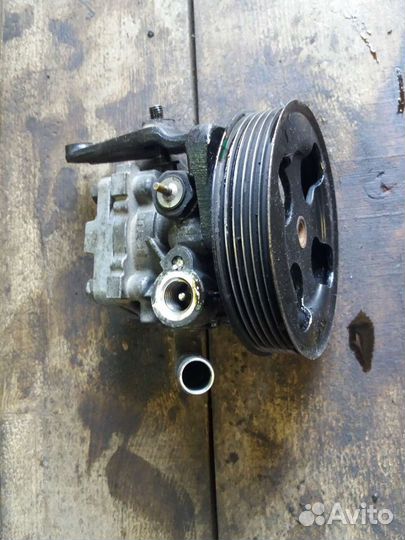 Насос гидроусилителя J24B