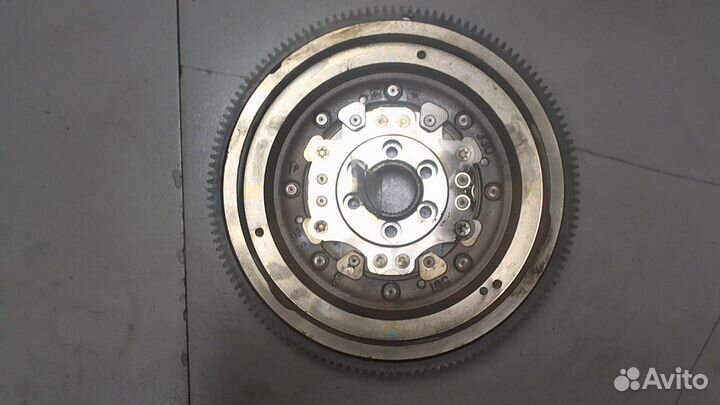 Маховик Audi Q3, 2011