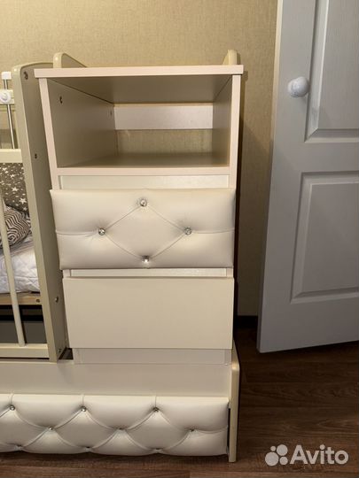 Детская кроватка