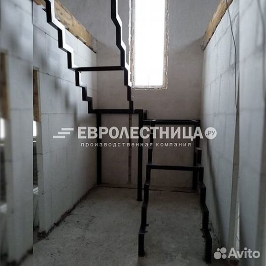 Лестница на металлокаркасе