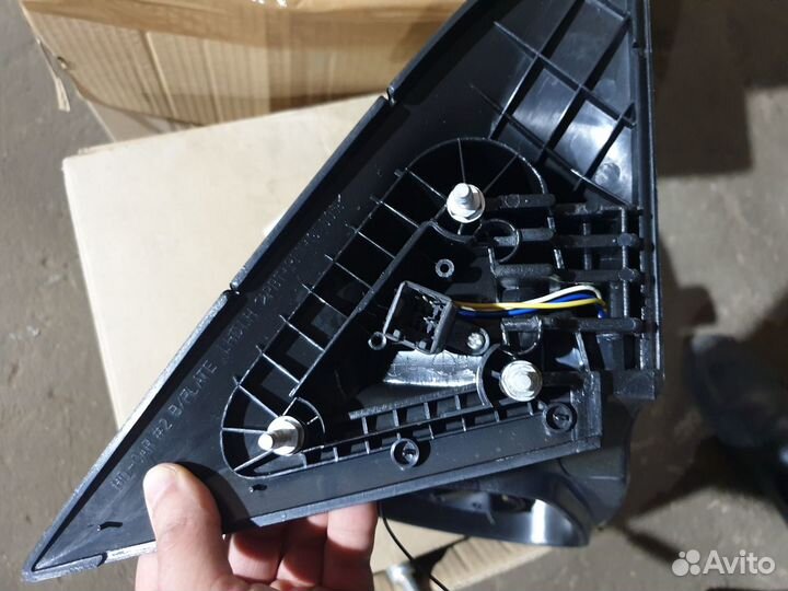 Корпус зеркала левое Hyundai Elantra 4 (HD)