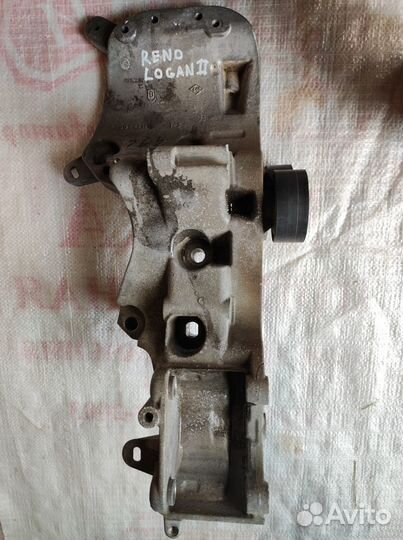 Renault Logan 2 кронштейн крепления генератора