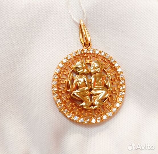 Золотая подвеска (18020)