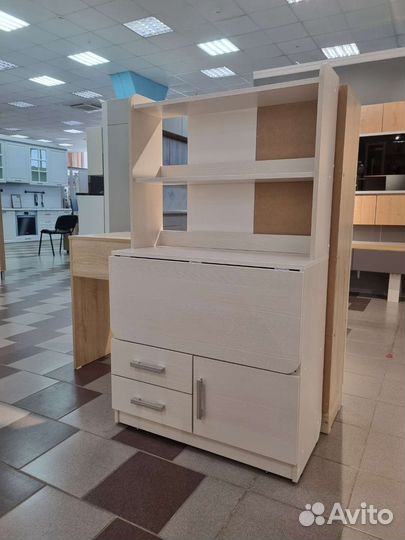 Стол письменный. Стол. Стол компьютерный