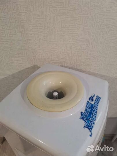 Кулер для воды с холодильником