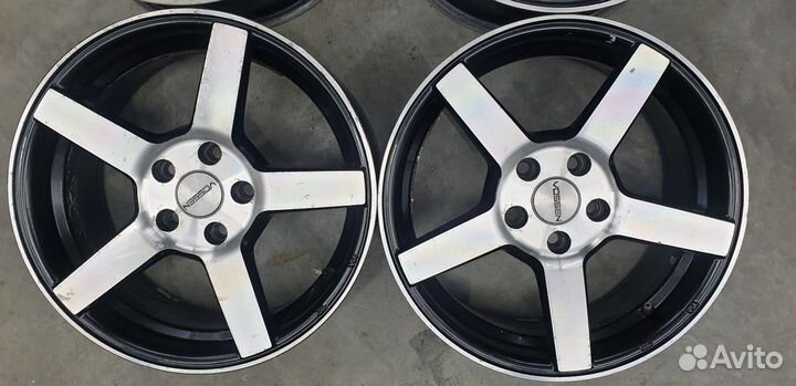 Реплика Vossen на Opel Astra J R16 5x105