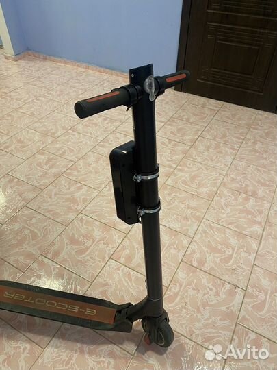 Электросамокат E-Scooter