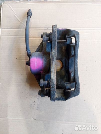 Суппорт передний правый kia cerato LD киа серато 1