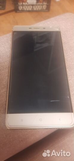 Xiaomi Redmi 4, 3/32 ГБ