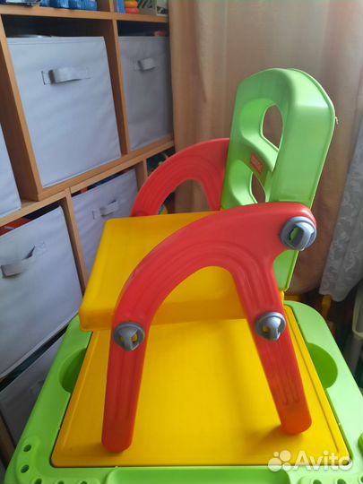 Детский стол и стул 