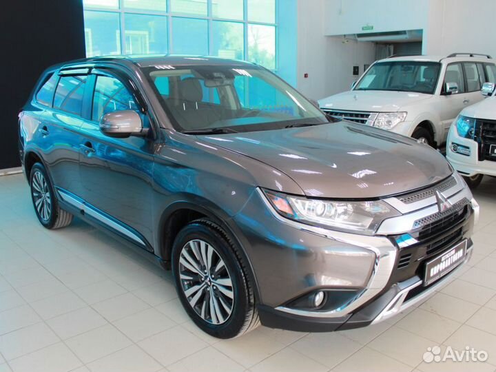 Mitsubishi Outlander 2.4 CVT, 2020, 22 000 км