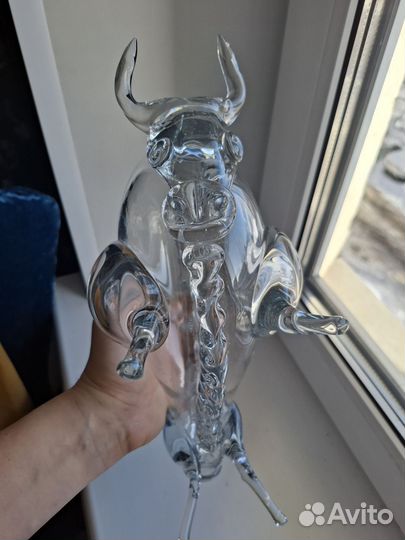 Статуэтка бык