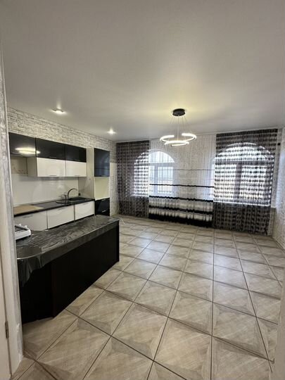 2-к. квартира, 58 м², 8/8 эт.