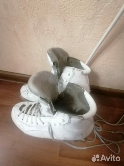 Коньки фигурные профессиональные Risport