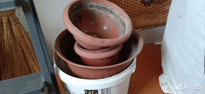 Горшки под цветы