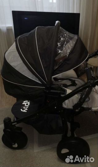 Коляска zippy 3 в 1