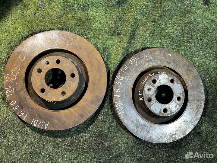 Тормозные диски передние Audi A6 C6 3.0 Brembo