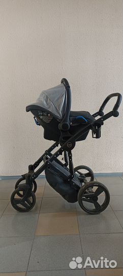 Продаётся детская коляска