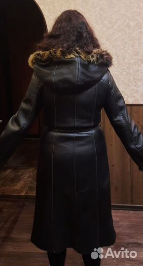Продам дубленку женскую