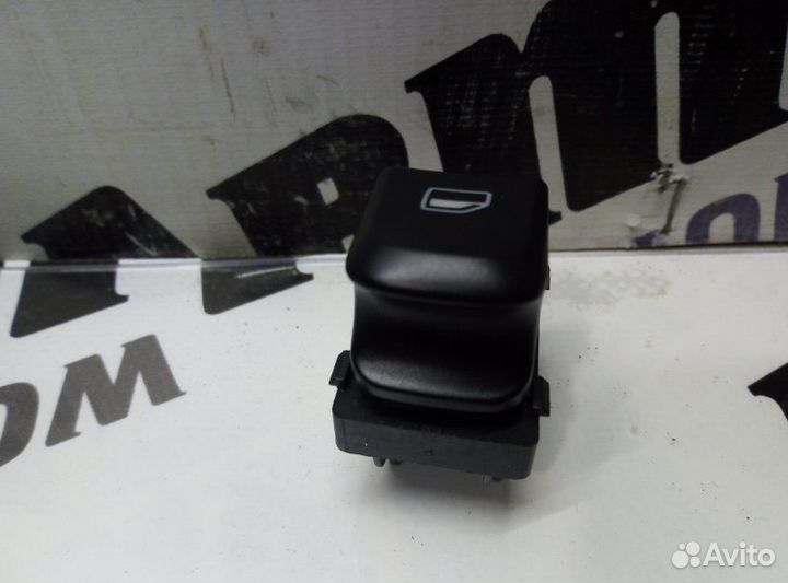 Кнопка стеклоподъемника Audi Q5 8R cdnc 07.09.2011