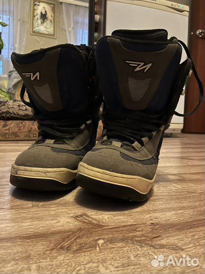 Комплект сноуборд и ботинки