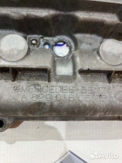 Крышка головки блока цилиндров правая