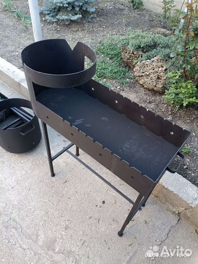 Мангал усиленный с подказанником 2 в 1 в наличии