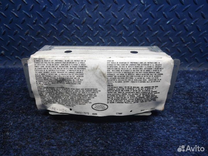 Подушка безопасности в торпеду Range Rover Sport