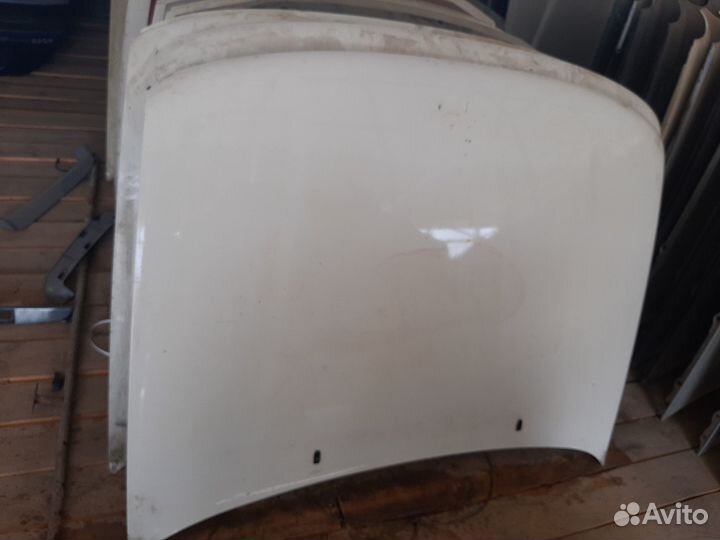 Капот passat b4