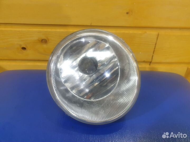 Фара противотуманная оригинал Toyota prado150
