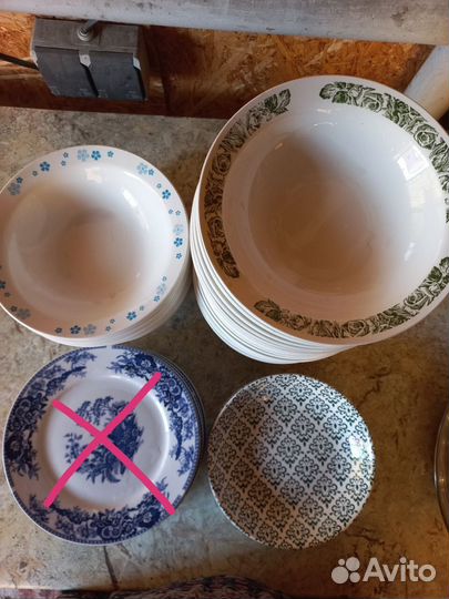 Фужеры, вазы, тарелки, чашки