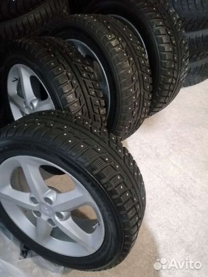 Kumho WinterCraft WP51 215/55 R17 98T