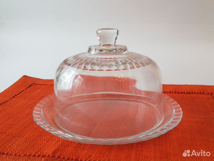 Блюдо с крышкой для пирожных, сыра фирмы Luminarc