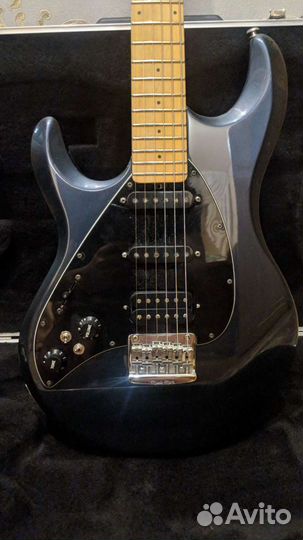 Music Man Silhouette Special (Fender & PRS)