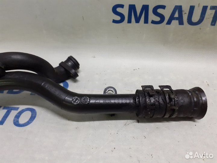 Трубка системы охлаждения Audi A8 D4 3.0