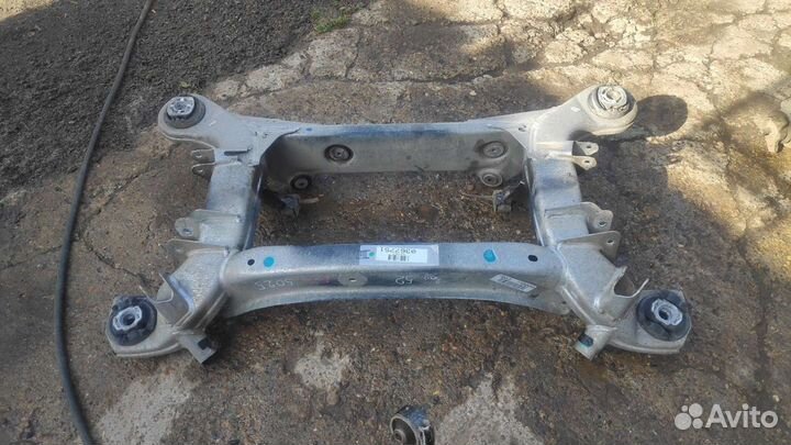 Задний подрамник Мерседес w 220