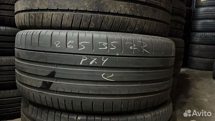Pirelli P Zero PZ4 265/35 R22 107Y