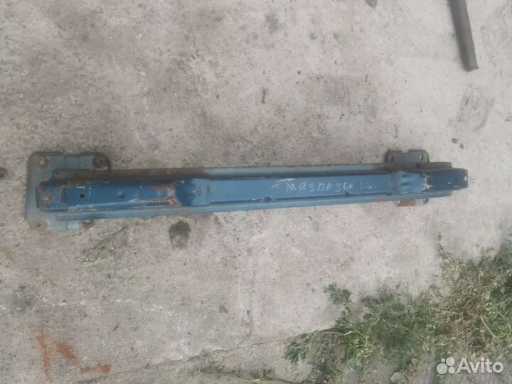 Уселитель бампера задний мазда 3 бк