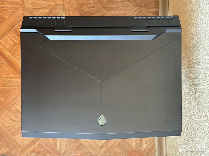 Игровой ноутбук Dell Alienware 17 R5 GTX 1080, i9