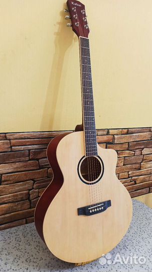 Акустическая гитара