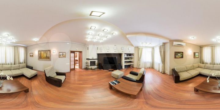 Коттедж 560 м² на участке 13 сот.