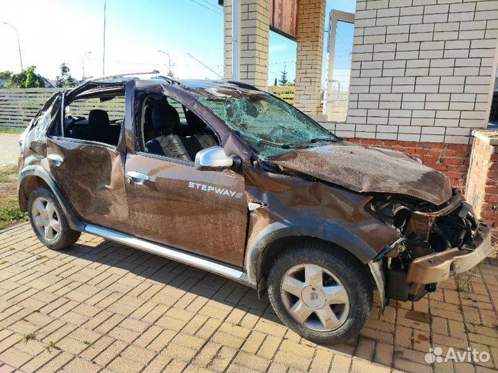 Кузов на запчасти Renault Sandero Stepway