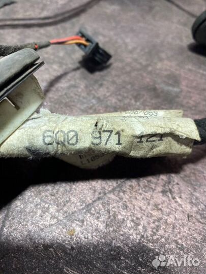 Проводка двери передняя правая Skoda Fabia 6Y2 AME