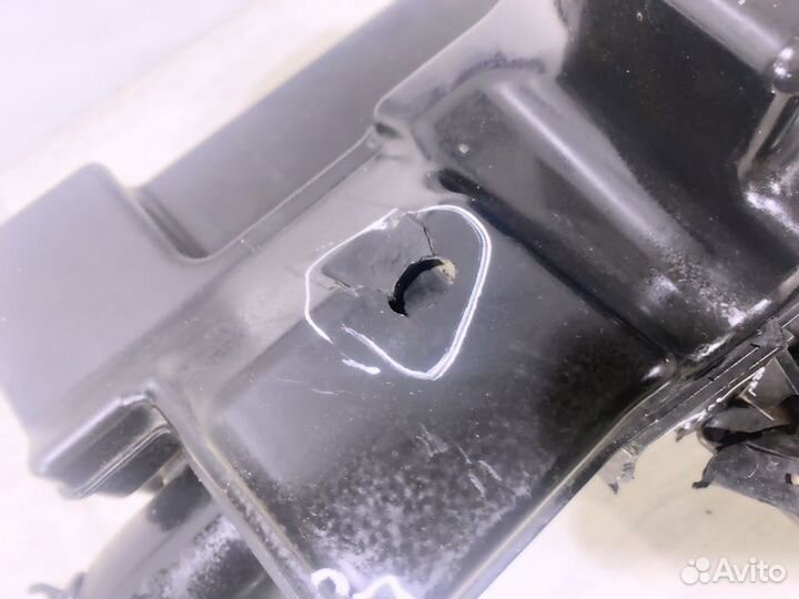 Резонатор воздушного фильтра Hyundai Solaris седан