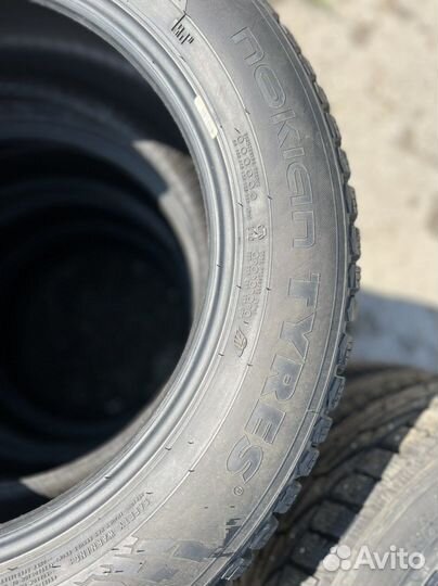 Nokian Tyres Hakkapeliitta 9 235/55 R17 100N