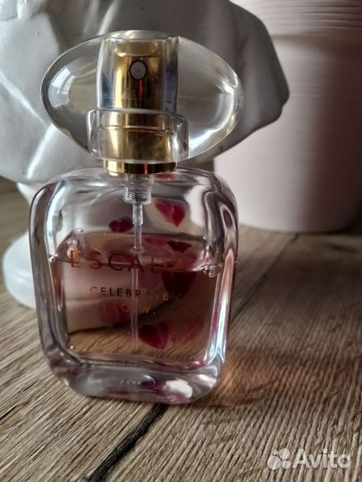 Парфюмерная вода женская