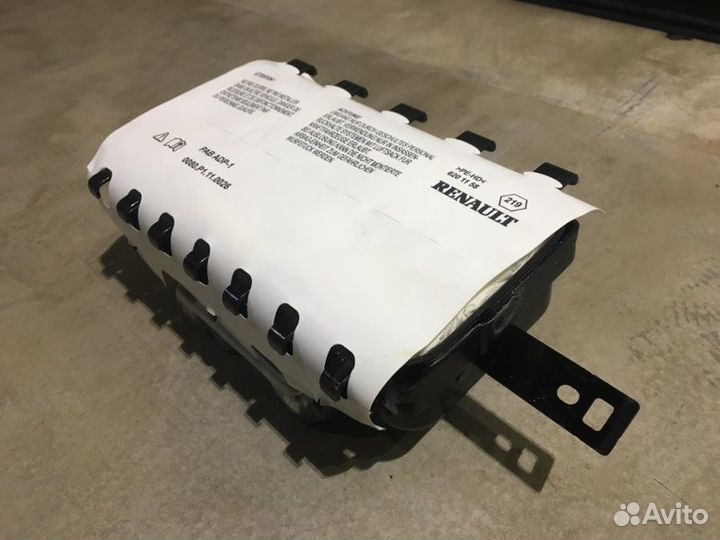 Подушка безопасности пассажира Renault Kaptur