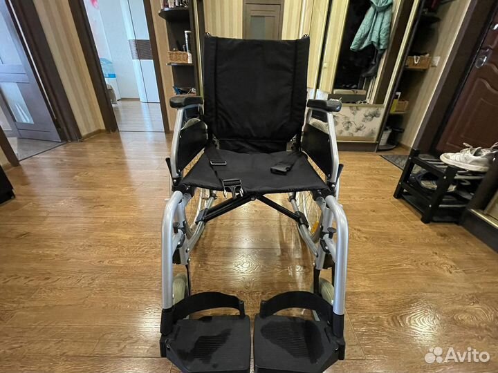 Инвалидная коляска