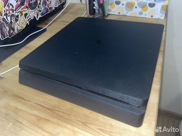 Игровая приставка ps4 slim